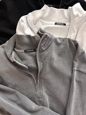TALENTLESS Women’s Zip-Up Quarter Mockneck Sweater in Gray, White & Black